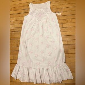SOLD!SOLD! Vtg 70s Deena Floral Print Sleeveless Nightgown W/ Lace Accent Small